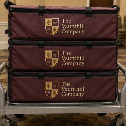 Customized insulated bags for caterers, hotels and event teams